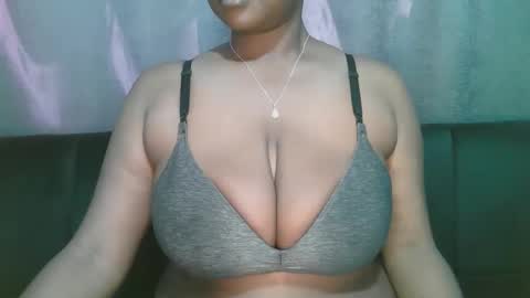 lady_dearra online show from 03.03.26