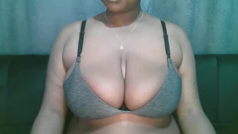 lady_dearra online show from 03.04.26