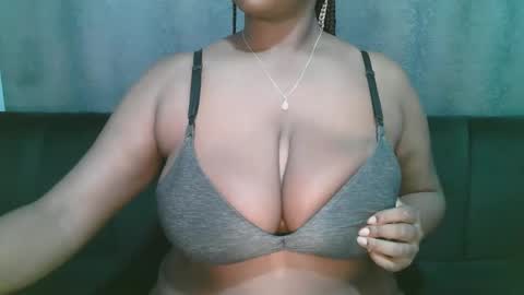 lady_dearra online show from 03.19.26