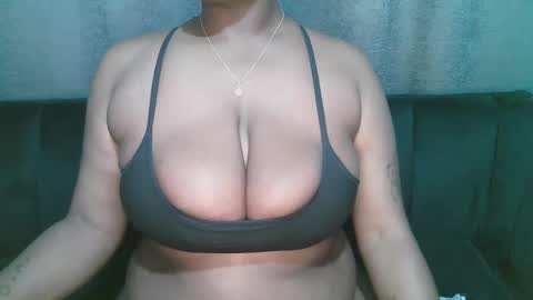 lady_dearra online show from 03.30.26