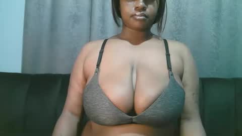 lady_dearra online show from 05.19.26