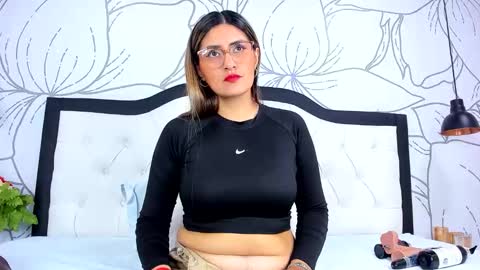 LADY  online show from 04.01.26