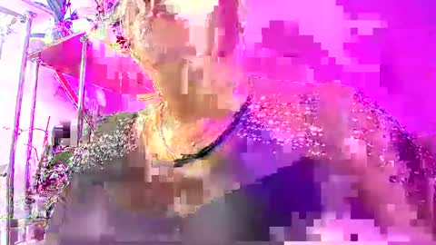 Lady Gloria online show from 01.11.25