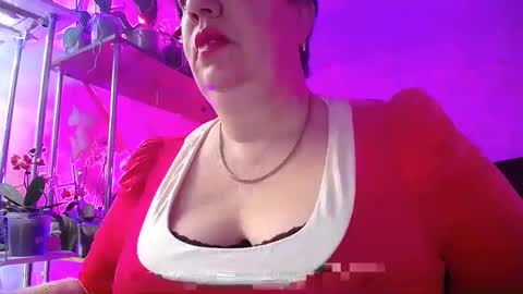 Lady Gloria online show from 03.06.25