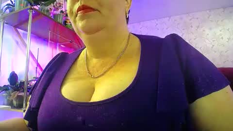 Snapshot of lady_gloria chatting on 05.16.26 Lady Gloria online show from 05.16.26