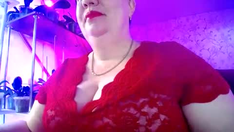 Snapshot of lady_gloria chatting on 06.23.26 Lady Gloria online show from 06.23.26