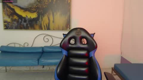 Lady Isabella online show from 04.22.26