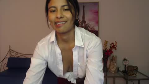 Snapshot of lady_isabella_ chatting on 06.03.26 Lady Isabella online show from 06.03.26