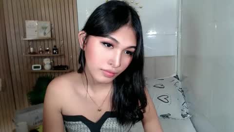 Snapshot of lady_jedyy chatting on 05.15.26 online show from 05.15.26