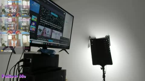 Snapshot of lady_miss___ chatting on 04.17.26 lady_miss___ online show from 04.17.26