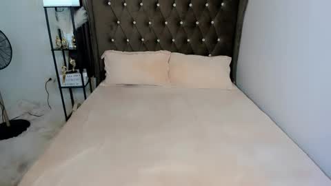 lady_moriseth online show from 03.25.26