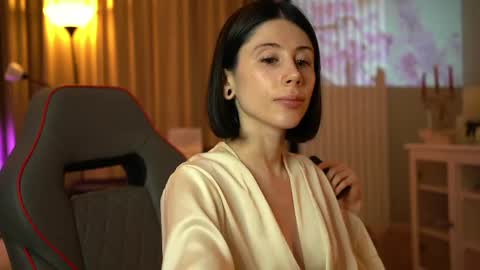 lady_nicolett online show from 05.25.26