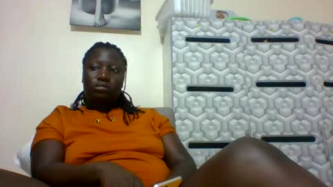 lindah32 online show from 01.14.25