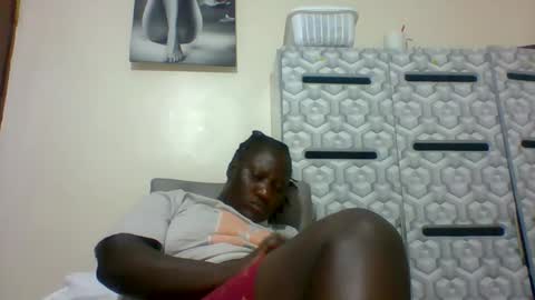 lindah32 online show from 01.23.25