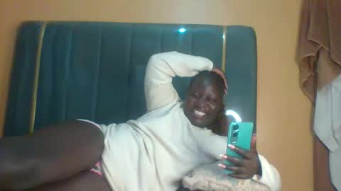 lindah32 online show from 09.17.25