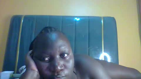 lindah32 online show from 10.01.25