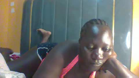 lindah32 online show from 11.19.25