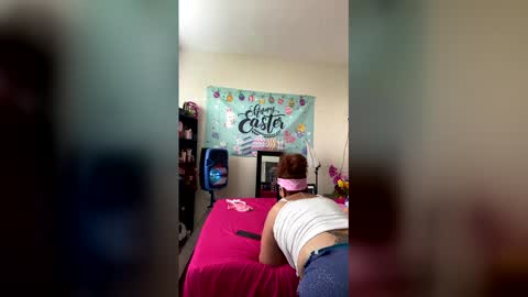 Snapshot of ladycreamypr1 chatting on 03.25.26 onlyfans Ladycreamypr online show from 03.25.26