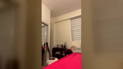 Snapshot of ladycreamypr1 chatting on 04.09.26 onlyfans Ladycreamypr online show from 04.09.26