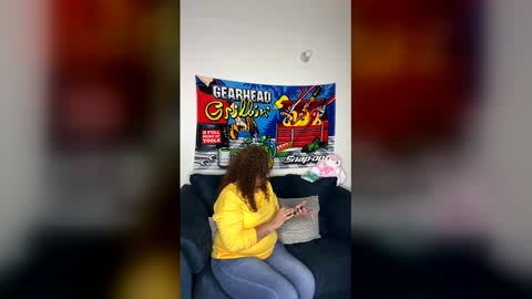 Snapshot of ladycreamypr1 chatting on 04.15.26 onlyfans Ladycreamypr online show from 04.15.26