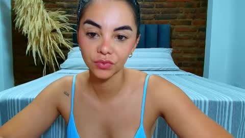 Snapshot of ladydi069 chatting on 05.19.26 Hello im lady nice to meet you online show from 05.19.26