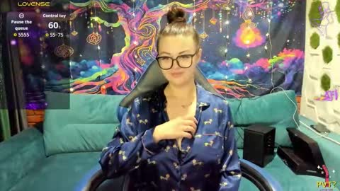 Snapshot of ladydrammer chatting on 12.16.25 LadyDrummer online show from 12.16.25