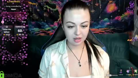 Snapshot of ladydrammer chatting on 05.11.26 LadyDrummer online show from 05.11.26