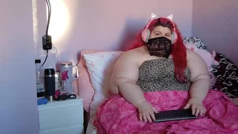 Snapshot of ladykitsunebig chatting on 05.24.26 ladykitsunebig online show from 05.24.26