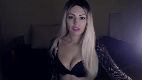 Snapshot of ladymoonlight8 chatting on 01.03.25 Monika online show from 01.03.25