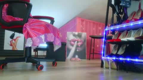 Snapshot of ladyoxana chatting on 02.08.26 Oxana online show from 02.08.26