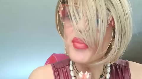 Snapshot of ladyoxana chatting on 03.07.26 Oxana online show from 03.07.26