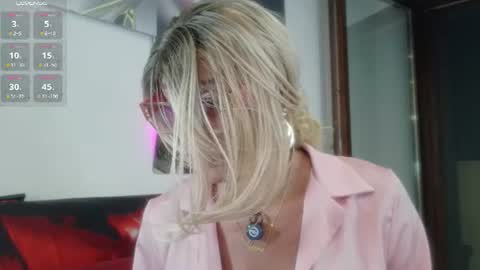 Snapshot of ladyoxana chatting on 07.05.26 Oxana online show from 07.05.26
