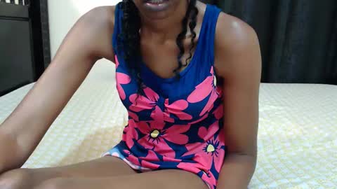 ladyqeeen online show from 04.15.26