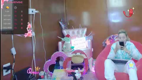 Snapshot of laflakita21 chatting on 06.18.26 Skinnygirl online show from 06.18.26