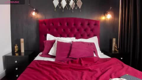 Laia  online show from 11.18.25