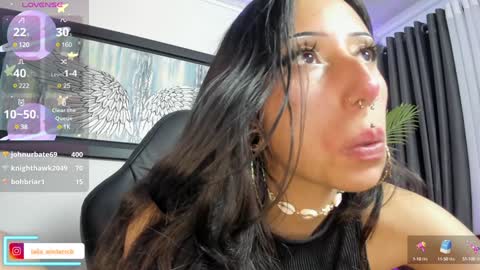 Snapshot of laila_angel chatting on 12.23.24 laila_angel online show from 12.23.24
