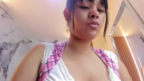 Snapshot of lailamorfy chatting on 03.24.26 online show from 03.24.26