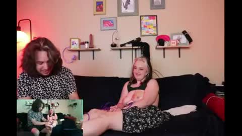 Snapshot of laineydarling chatting on 07.06.26 Lainey Darling online show from 07.06.26