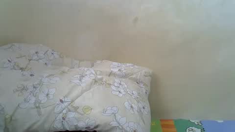 Snapshot of lajoy_ chatting on 12.17.25 joy online show from 12.17.25