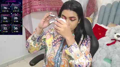 Snapshot of lakshmirani617378 chatting on 11.25.25 Laskhmirani online show from 11.25.25