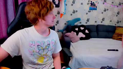 Snapshot of laksmrrr chatting on 02.16.25 Lu Alex online show from 02.16.25