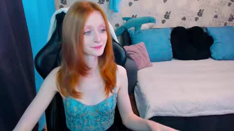 Snapshot of laksmrrr chatting on 11.18.25 Lu Alex online show from 11.18.25