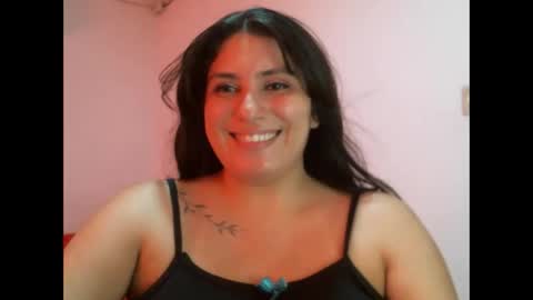 Snapshot of lala_gomez01 chatting on 02.05.25 laura gomez online show from 02.05.25