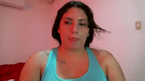 Snapshot of lala_gomez01 chatting on 02.12.25 laura gomez online show from 02.12.25