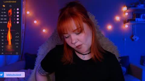 Snapshot of lala_loulou chatting on 01.10.25 Nicky online show from 01.10.25