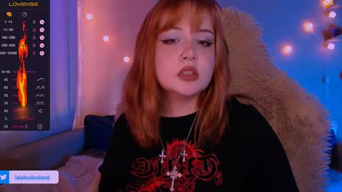 Snapshot of lala_loulou chatting on 03.12.25 Nicky online show from 03.12.25