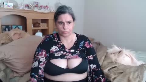 Naomi Rose online show from 02.22.25