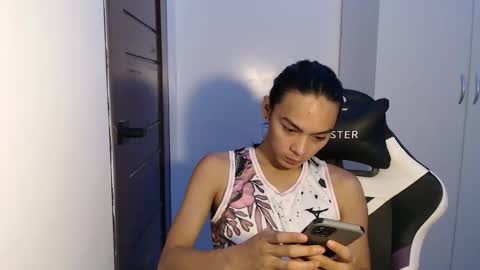 Snapshot of lalakinghugecock_2 chatting on 09.17.25 lalakinghugecock_2 online show from 09.17.25