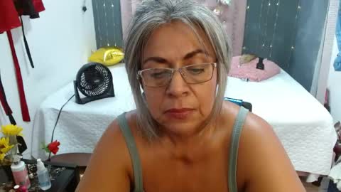 Snapshot of lalisha_96 chatting on 05.16.26 lalisha online show from 05.16.26