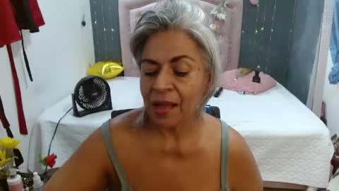 Snapshot of lalisha_96 chatting on 05.16.26 lalisha online show from 05.16.26